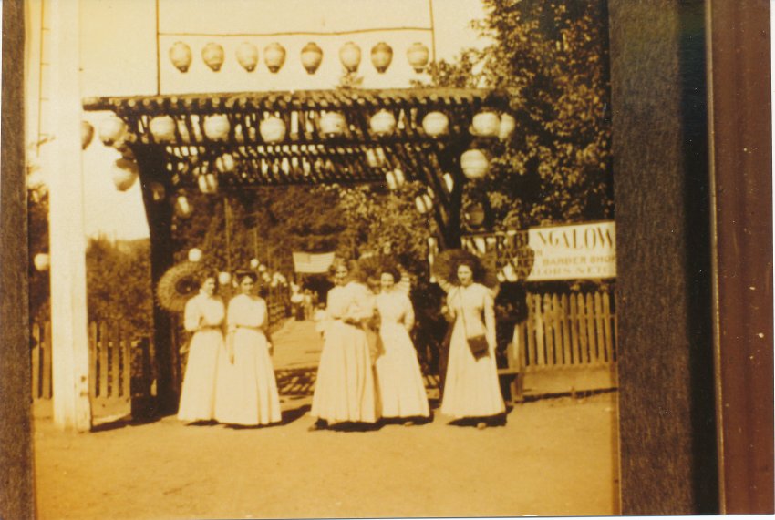 Photograph (Five women i)