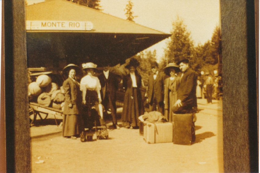 Photograph (Same seven p)